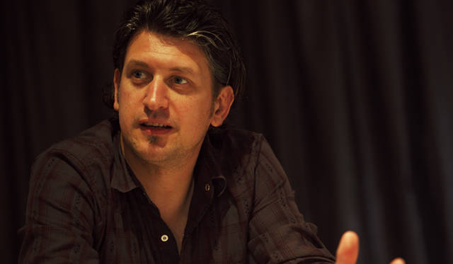 CONRAD LEACH｜コンラッド・リーチ