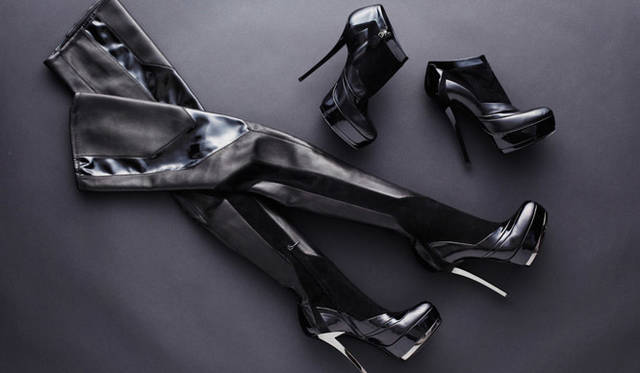 <b>GUCCI｜グッチ</b>　左から：39万7950円（H10.5cm）、15万8550円（H10.5cm）