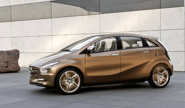 <b>Mercedes-Benz Blue Zero E-CELL PLUS｜メルセデス・ベンツ ブルーゼロ Eセル プラス</b>