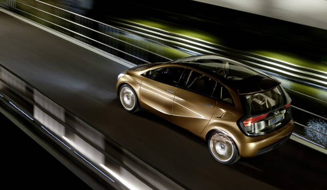 <b>Mercedes-Benz Blue Zero E-CELL PLUS｜メルセデス・ベンツ ブルーゼロ Eセル プラス</b>