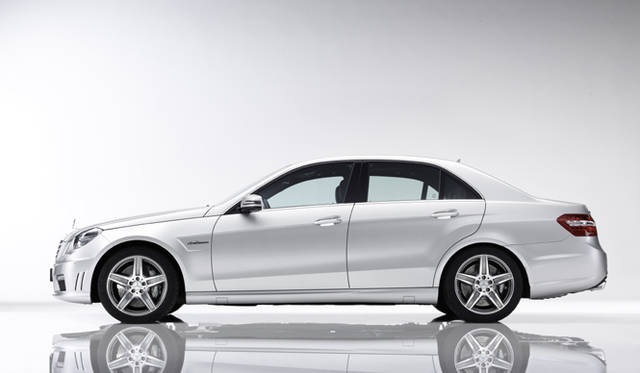 <b>Mercedes-Benz E63 AMG｜メルセデス・ベンツ E63 AMG</b>