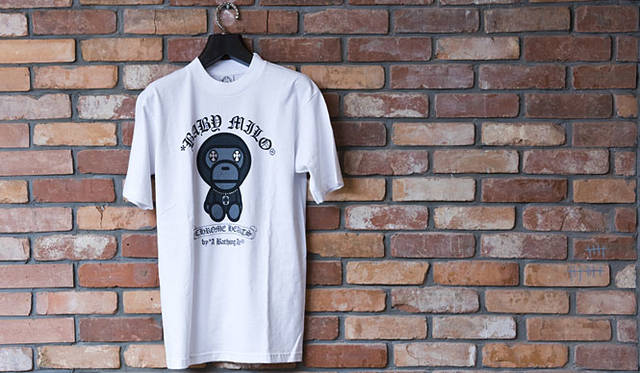 <b>CHROME HEARTS｜クロムハーツ</b>　「クロムハーツ® × クロムハーツ Tシャツ」<br>メンズ（S/M/L/XL）・ウィメンズ（XS/S）ともに1万500円、キッズ（110/130）8400円