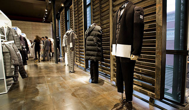 MONCLER GAMME BLEU│日本で行われた「MONCLER GAMME BLEU」デビューコレクション展示会