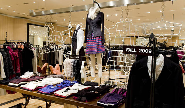 BARNEYS NEW YORK｜バーニーズ　ニューヨーク銀座店 2階