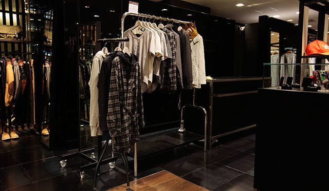 伊勢丹新宿店メンズ館2F 「MEDICOM TOY / OriginalFake / ADAMITE / FABRICK Protégé」