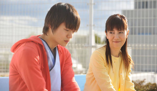 戸田恵子｜WOWOWドラマ『ママは昔パパだった』より