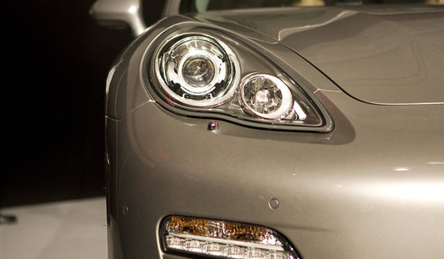 <b>PORSCHE PANAMERA｜ポルシェ・パナメーラ</b>