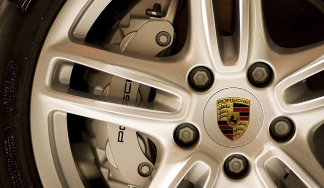 <b>PORSCHE PANAMERA｜ポルシェ・パナメーラ</b>