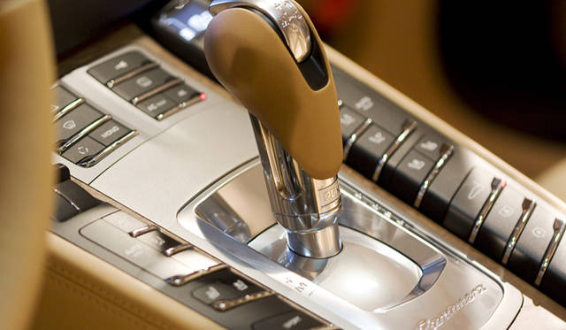 <b>PORSCHE PANAMERA｜ポルシェ・パナメーラ</b>