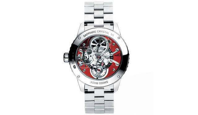 Dior Christal Tourbillon Rubies and Diamonds｜ディオール クリスタル トゥールビヨン 42MM ルビー＆ダイヤモンド／手巻き、WGケース＆ブレスレット×ダイヤモンド×ルビー×サファイアクリスタル×ミネラルガラス、世界限定1本、1億815万円（裏面）