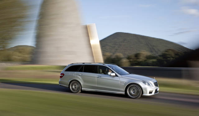 <b>Mercedes-Benz E63 AMG Stationwagon｜メルセデス・ベンツ E63 AMG ステーションワゴン</b>
