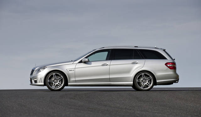 <b>Mercedes-Benz E63 AMG Stationwagon｜メルセデス・ベンツ E63 AMG ステーションワゴン</b>