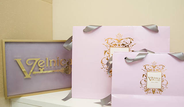 <strong>Velnica│ヴェルニカ</strong>　2009-10 AUTUMN&WINTER COLLECTION