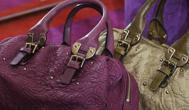 <strong>ETRO│エトロ</strong>　「Margot Soft」バッグ 各19万9500円