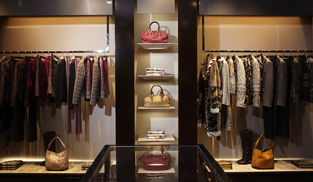 <strong>ETRO│エトロ</strong>　エトロ銀座本店