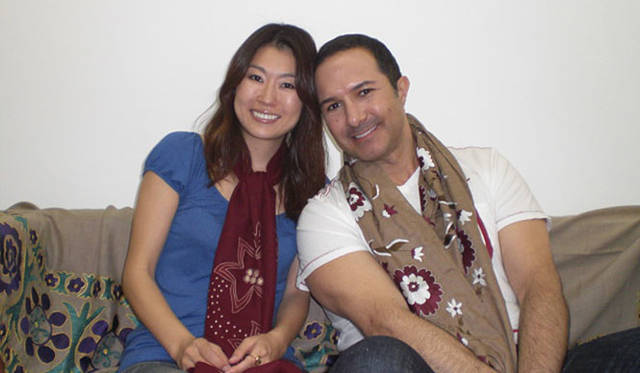 Munemi and Matin。ふたりが身につけているスカーフは、「アフガンハンズ」のスカーフ（第3回で紹介予定）