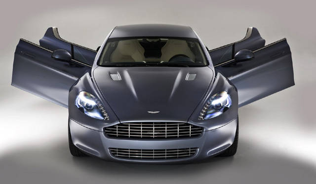<em>ASTON MARTIN RAPIDE｜アストン・マーティン ラピード</em>