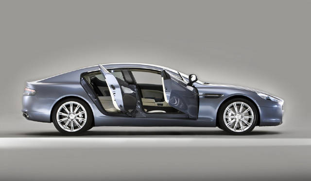 <em>ASTON MARTIN RAPIDE｜アストン・マーティン ラピード</em>