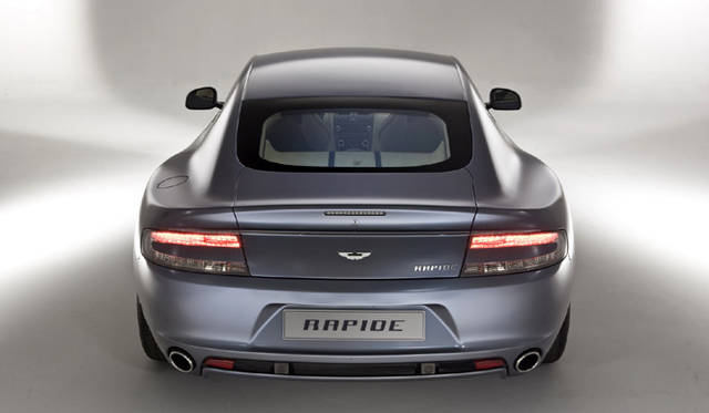 <em>ASTON MARTIN RAPIDE｜アストン・マーティン ラピード</em>