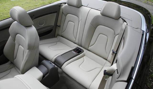 <em>Audi A5 Cabriolet｜アウディ A5 カブリオレ</em>