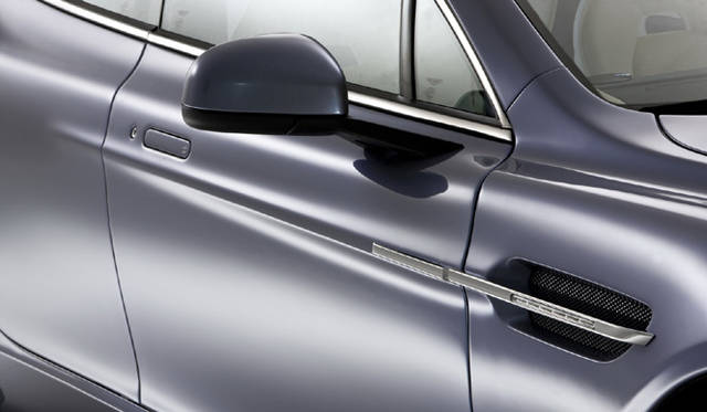 <em>ASTON MARTIN RAPIDE｜アストン・マーティン ラピード</em>