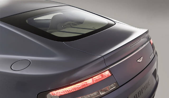 <em>ASTON MARTIN RAPIDE｜アストン・マーティン ラピード</em>