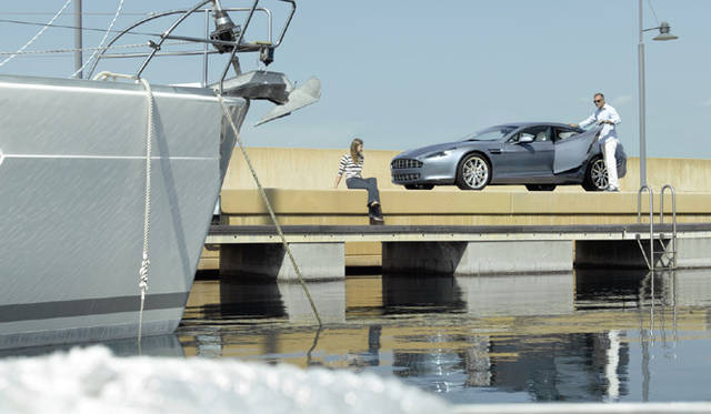 <em>ASTON MARTIN RAPIDE｜アストン・マーティン ラピード</em>