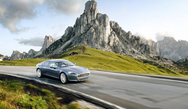 <em>ASTON MARTIN RAPIDE｜アストン・マーティン ラピード</em>