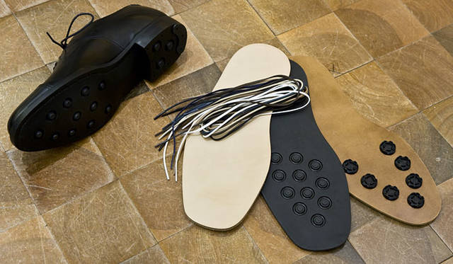 <b>BARNEYS NEW YORK│バーニーズ　ニューヨーク</b>　“PATTERN ORDER”シューズ<br>シューレースのカスタマイズも可能 