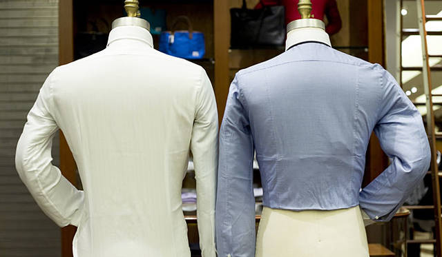 <b>BANEYS NEW YORK│バーニーズ　ニューヨーク</b>　“PATTERN ORDER”シャツ<br>左／スタンダードモデル、右/ナローモデル