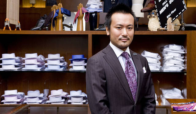 <b>BANEYS NEW YORK│バーニーズ　ニューヨーク</b>　“PATTERN ORDER”シャツ<br>バーニーズ　ニューヨーク新宿店　セールス・アソシエイト 伊藤 悟さん