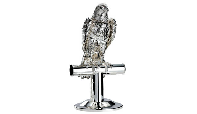 Christofle│Falcon 隼 525万円（高さ46（頭から尾の先）×幅17cm・重さ9kg、世界限定100点 / 日本限定販売5点・受注生産）