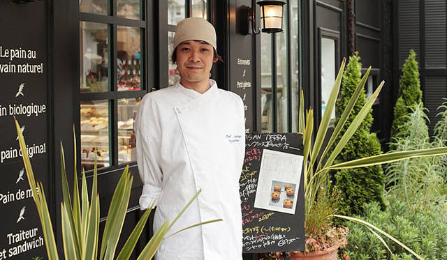 ARTISAN TERRA｜「ワインの味が毎年違うように、毎年微妙に違う小麦そのものの味を楽しんでもらえたら」との考えから、「なるべく単品種の小麦でパンをつくりたいんです」と栄徳 剛シェフ