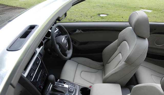 <em>Audi A5 Cabriolet｜アウディ A5 カブリオレ</em>