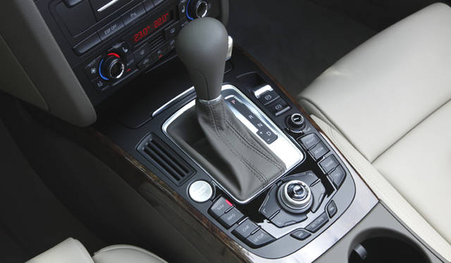 <em>Audi A5 Cabriolet｜アウディ A5 カブリオレ</em>