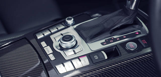 <b>Audi RS6｜アウディ RS6</b>