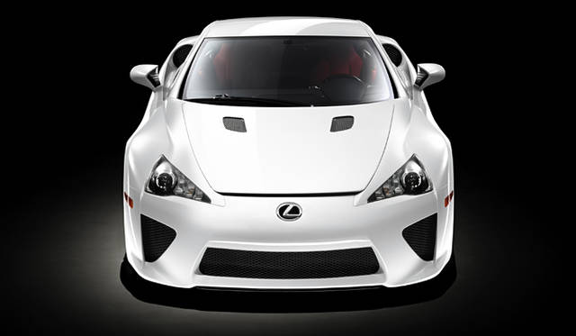 <em>LEXUS LFA｜レクサス LFA</em>