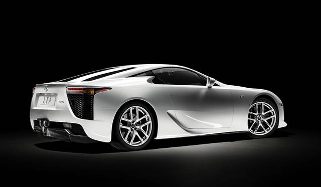 <em>LEXUS LFA｜レクサス LFA</em>