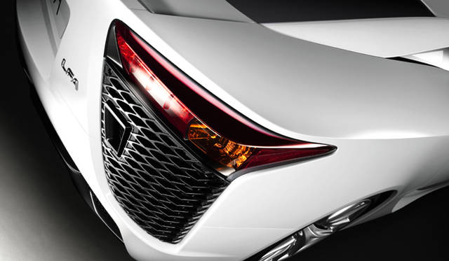 <em>LEXUS LFA｜レクサス LFA</em>