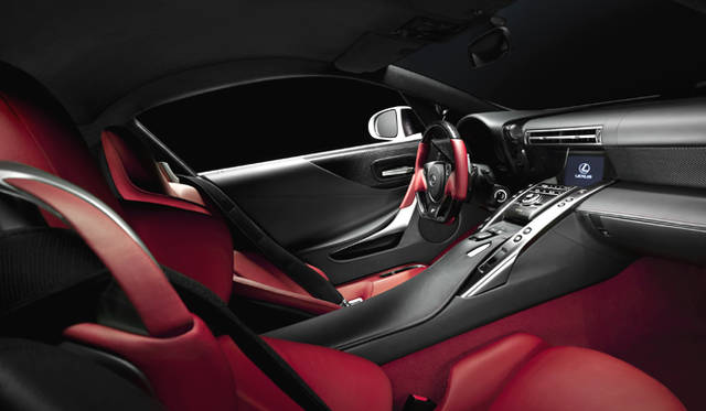 <em>LEXUS LFA｜レクサス LFA</em>