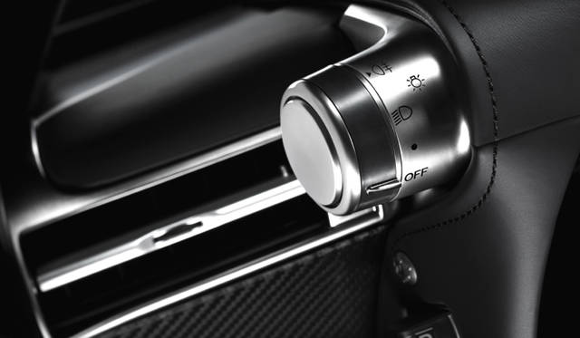 <em>LEXUS LFA｜レクサス LFA</em>