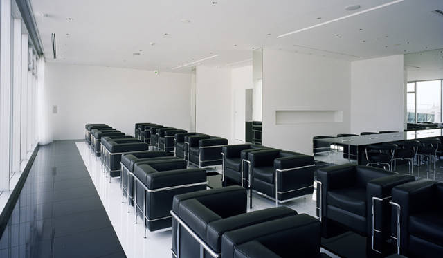 Divine of Creation｜「STARFLYER 」(2006) Lounge　Photo: Koji   Horiuchi　(c) Flower Robotics, Inc.　(c)STARFLYER Inc. 