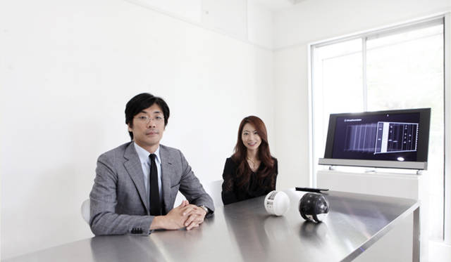 Divine of Creation｜左：松井龍哉さん、右：伊藤嶺花さん