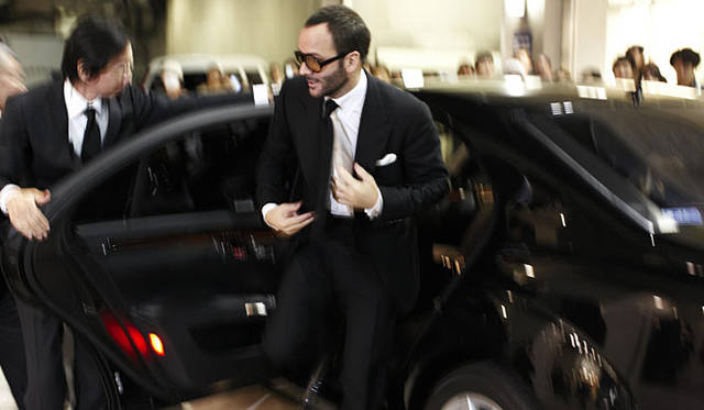 10月20日（火）18時 伊勢丹新宿店メンズ館到着