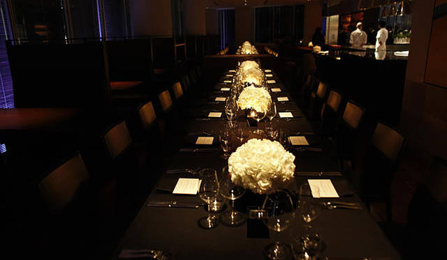 10月19日（月） レストラン・バー「TWO ROOMS GRILL/BAR」にてレセプション開催