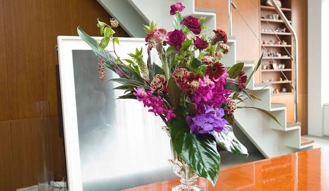 <b>男が楽しむ“ニューヨークスタイル”フラワーデザイン　「花束を買ってきて、自分でアレンジして生けよう（前編）」</b><br>長谷川さんのアレンジ作品