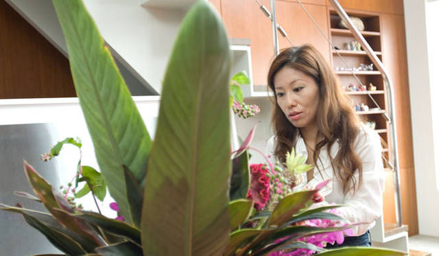 <b>男が楽しむ“ニューヨークスタイル”フラワーデザイン　「花束を買ってきて、自分でアレンジして生けよう（後編）」</b><br>