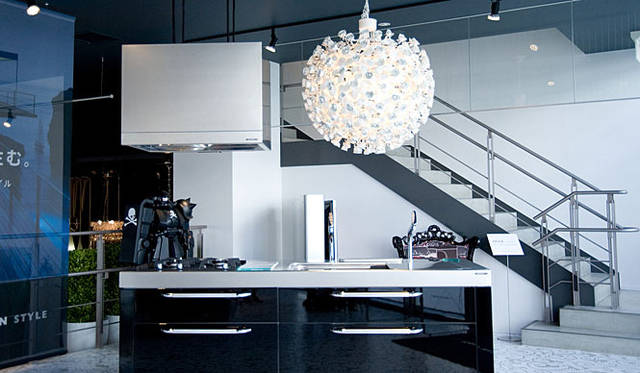 <em>TOYO KITCHEN｜トーヨーキッチン</em>