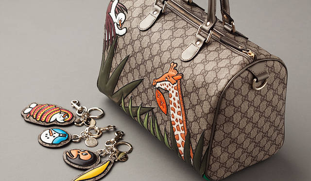 <b>GUCCI｜グッチ</b>　左から：チャーム（スネーク） 2万9400円、チャーム（スノーマン） 2万4150円、チャーム（バナナ） 2万9400円、ボストン 29万4000円