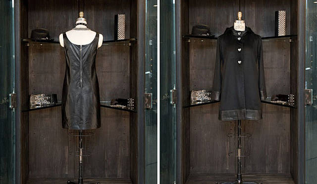 <b>CHROME HEARTS│クロムハーツ</b>　2009-10年秋冬新作ウィメンズコレクション 左／レザーワンピース（ZIP BACK）30万3750円、シルバーネックレス（CHAIN MAILLE）49万3500円、レザーネックレス（DAUBLE WRAP SNAP）9万9750円、右／カシミヤコート・ハートボタン（SWING VIJ Cashmere）34万6500円